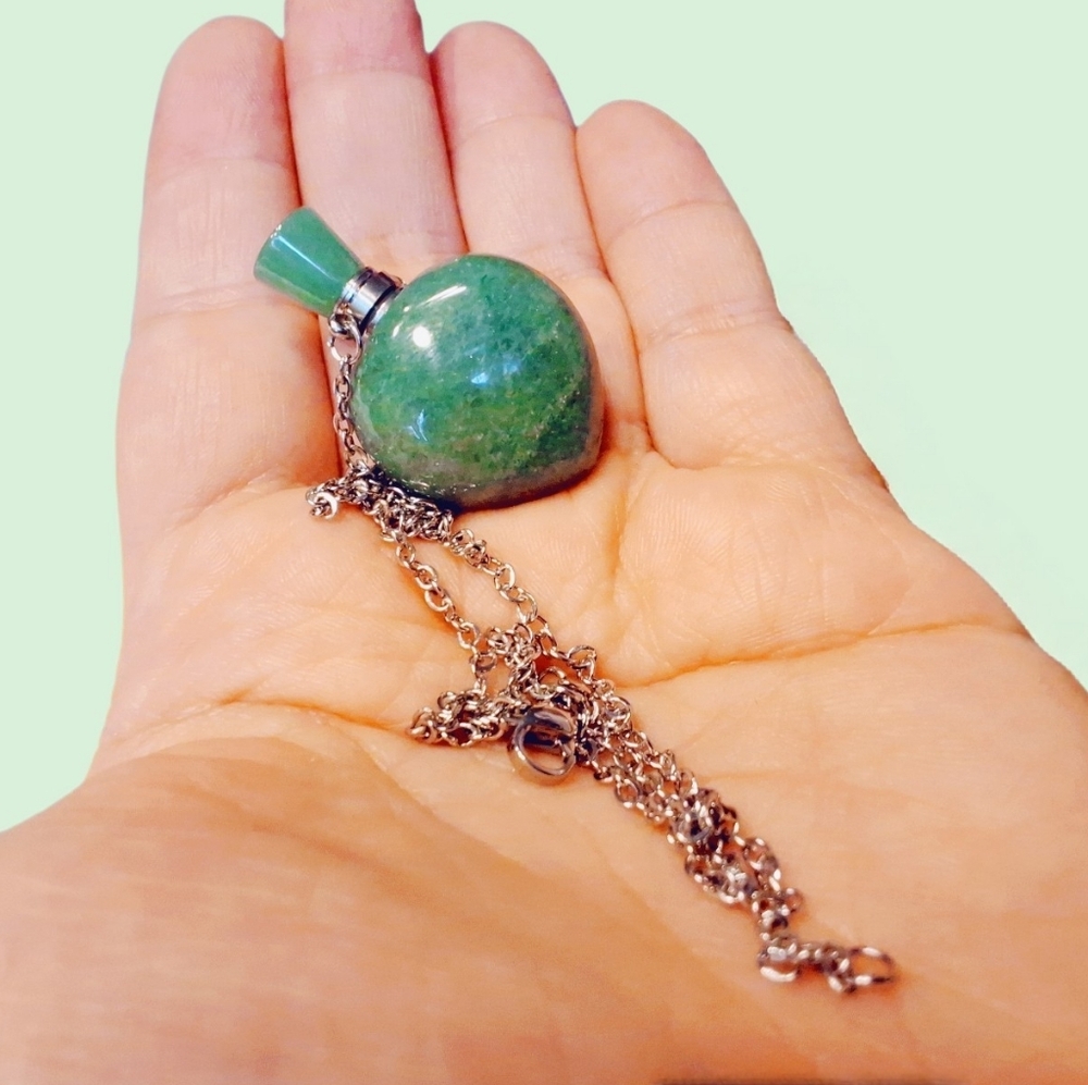 Green Jade Heart Perfume Bottle Pendant Necklace With Silver Chain